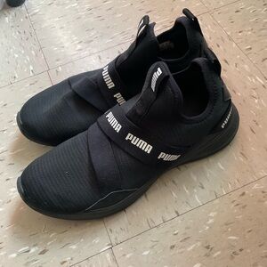 Puma Black Slip On Sneakers Women’s 10 Cross Strap Logo Athletic Shoes